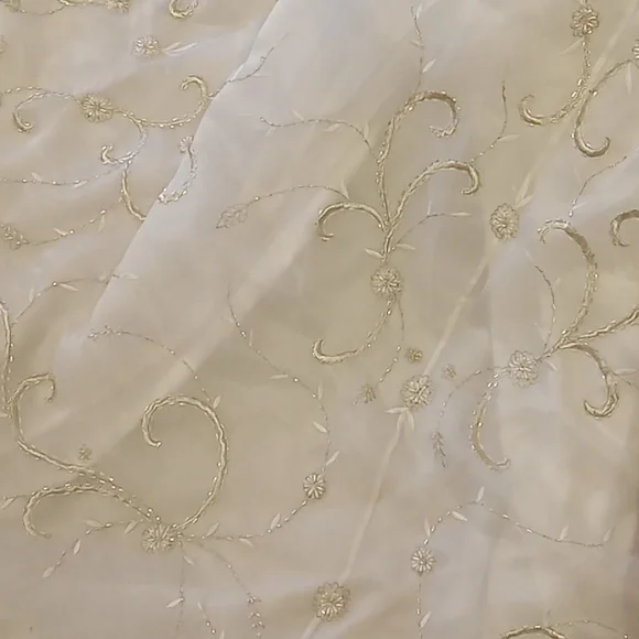 Emerald Bridal Size 8 Wedding Gown - Picture 12 of 15